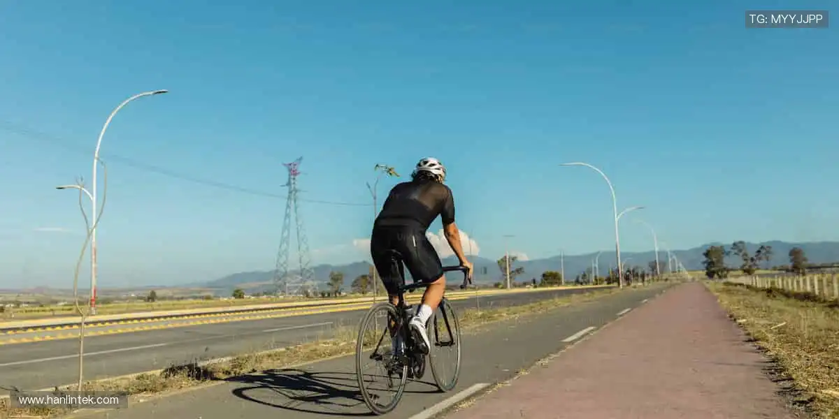 👟 个性周边，品质之选，用热爱武装你的每一次登场！